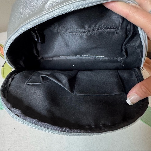 STAR WARS BABY‎ YODA/GROGU SILVER BACKPACK AND MINI KEYCHAIN BACKPACK - Picture 5 of 8